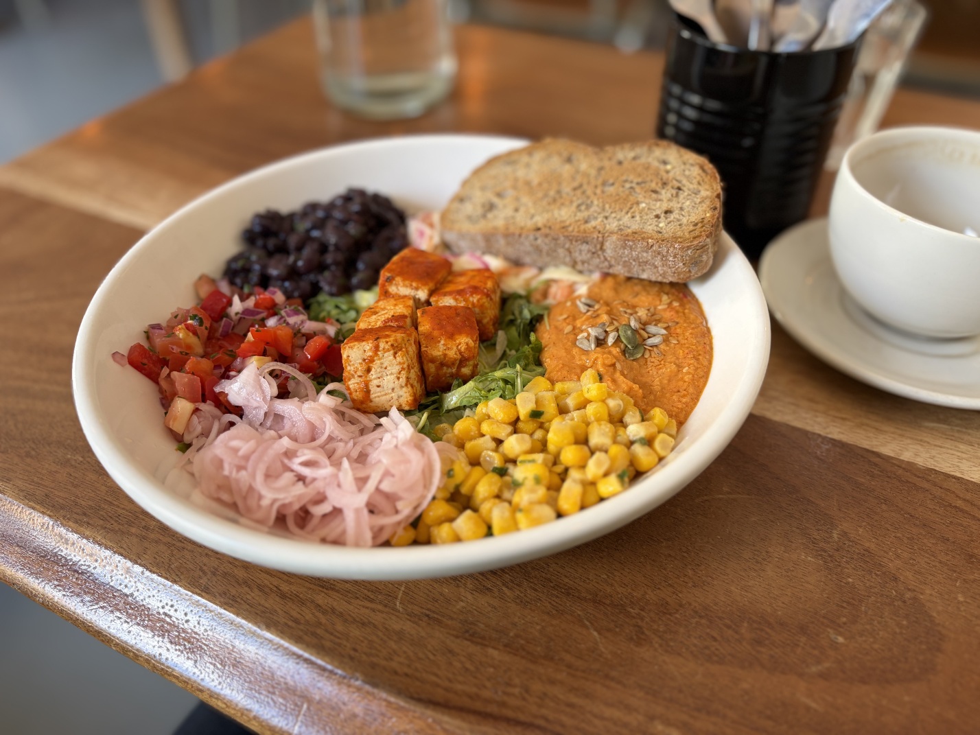 A salad bowl